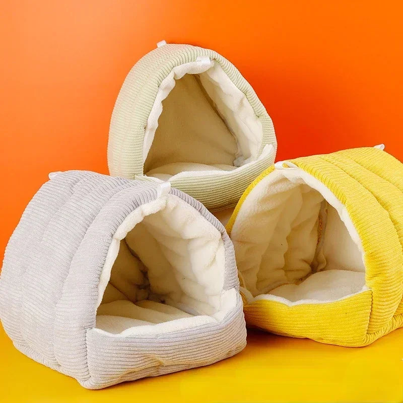 Winter Plush Bird Hut